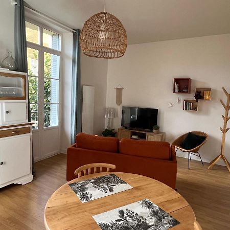 Appartement Calme Avec Balcons & Vue Sur Thermes 비시 외부 사진